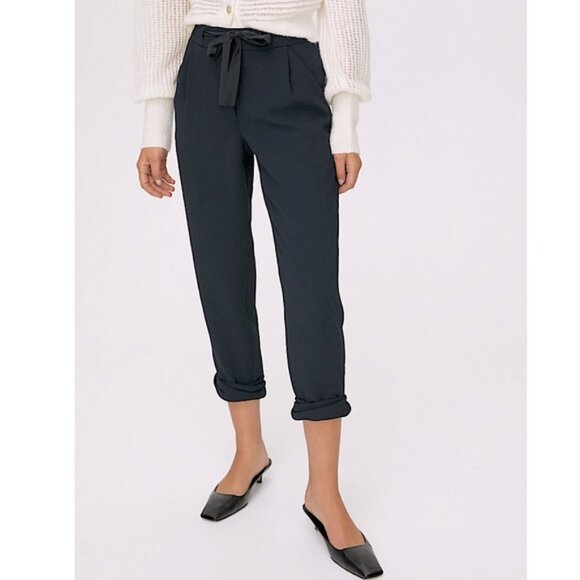 Aritzia Wilfred Allant Crop Pants - Tie Waist, Black, Size 2 (fit like Lulu 6) - Picture 14 of 15